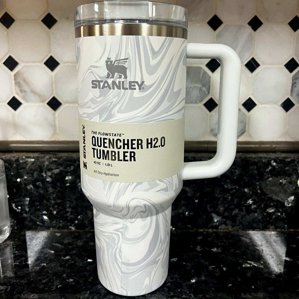 Stanley Tumbler 40oz Quencher Polar Swirl NWT
